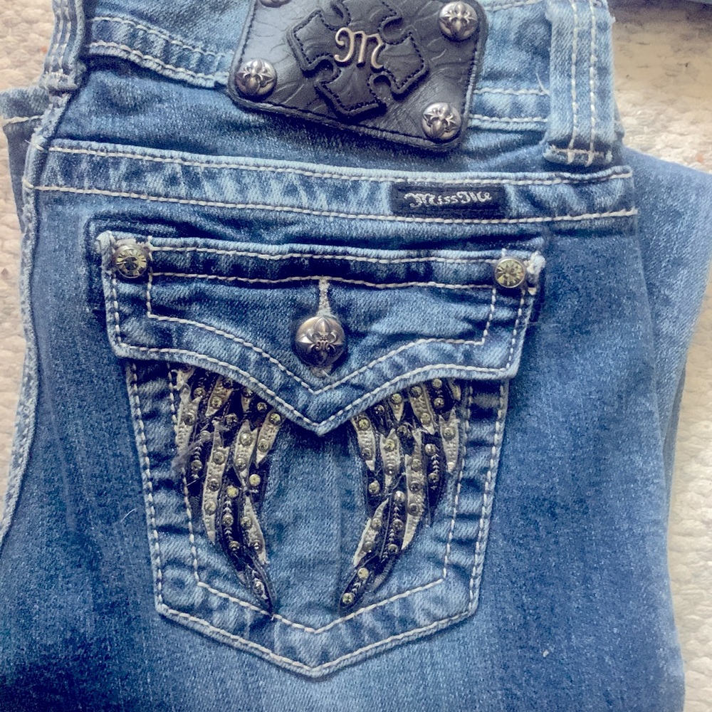 4 Pairs of Miss Me Jeans! Sizes 27/28